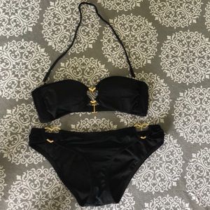 Victoria’s Secret sweetheart bikini